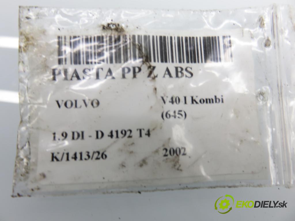 VOLVO V40 Kombi (645) KOMBI 2002 75,00 1.9 DI - D 4192 T4 1870,00 náboj PP ABS