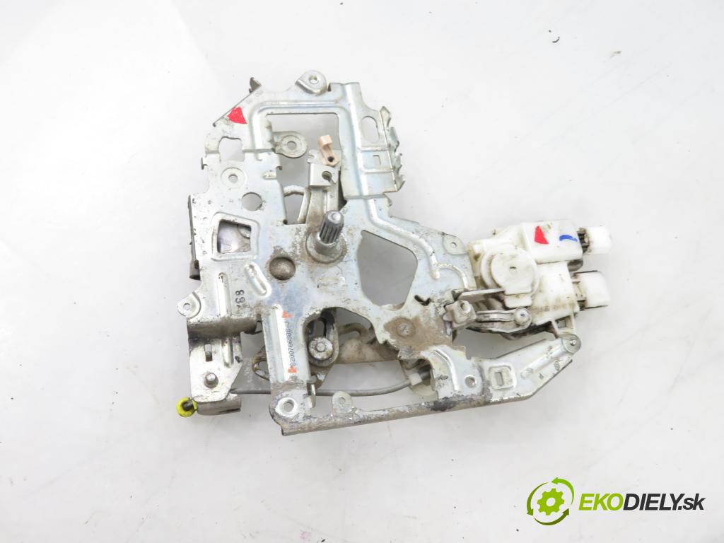 OPEL MOVANO B Skrzynia (X62) FURGON 2010 74,00 2.3 CDTI FWD - M9T 670 2298,00 zámok dvierka 8200766888J