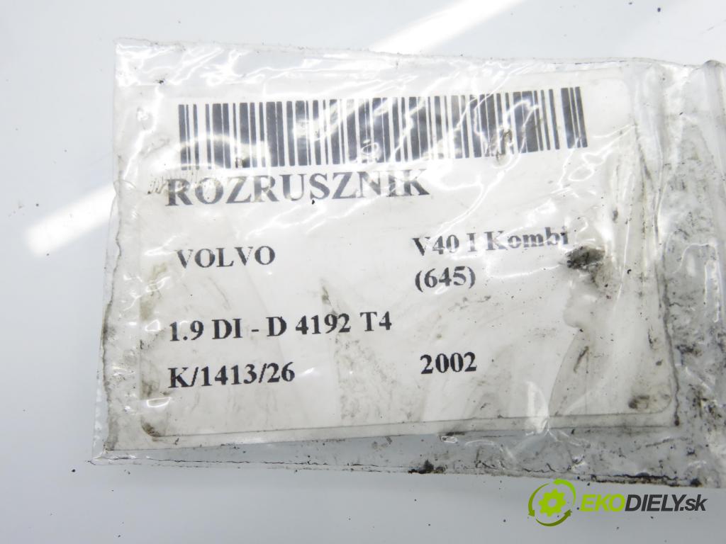 VOLVO V40 Kombi (645) KOMBI 2002 75,00 1.9 DI 102 - D 4192 T4 1870,00 Štartér 8200064465 ; D7R48 (Štartér)