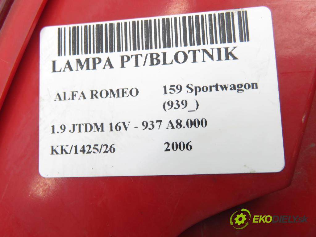 ALFA ROMEO 159 Sportwagon (939_) KOMBI 2006 100,00 1.9 JTDM 16V - 937 A8.000 1910,00 Svetlo pravé zadné 60691363