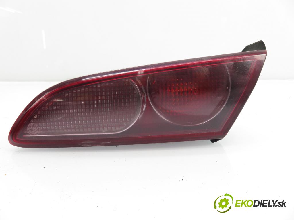 ALFA ROMEO 159 Sportwagon (939_) KOMBI 2006 100,00 1.9 JTDM 16V - 937 A8.000 1910,00 Svetlo pravé zadné kufor 50504819