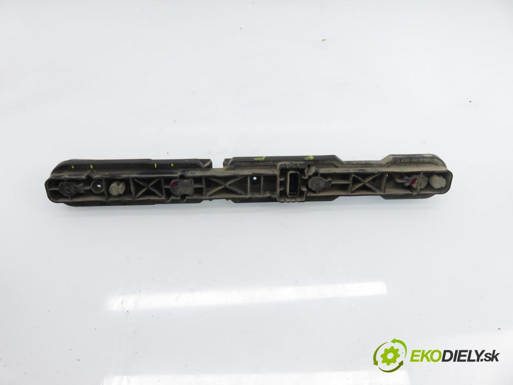 OPEL MOVANO B Skrzynia (X62) FURGON 2010 74,00 2.3 CDTI FWD - M9T 670 2298,00 vložka svetla pravy zadné 17109600 ; 17109800