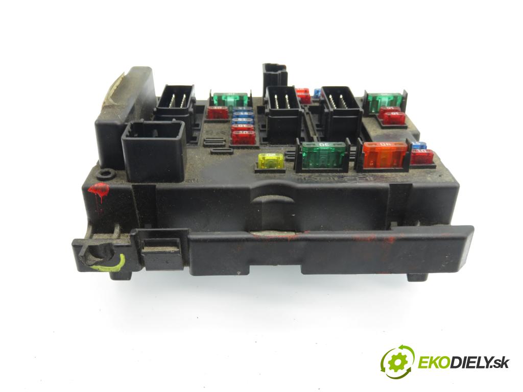 PEUGEOT 307 (3A/C) HB 2002 100,00 2.0 16V - RFN (EW10J4) 1997,00 MODUL BSM 9646405380