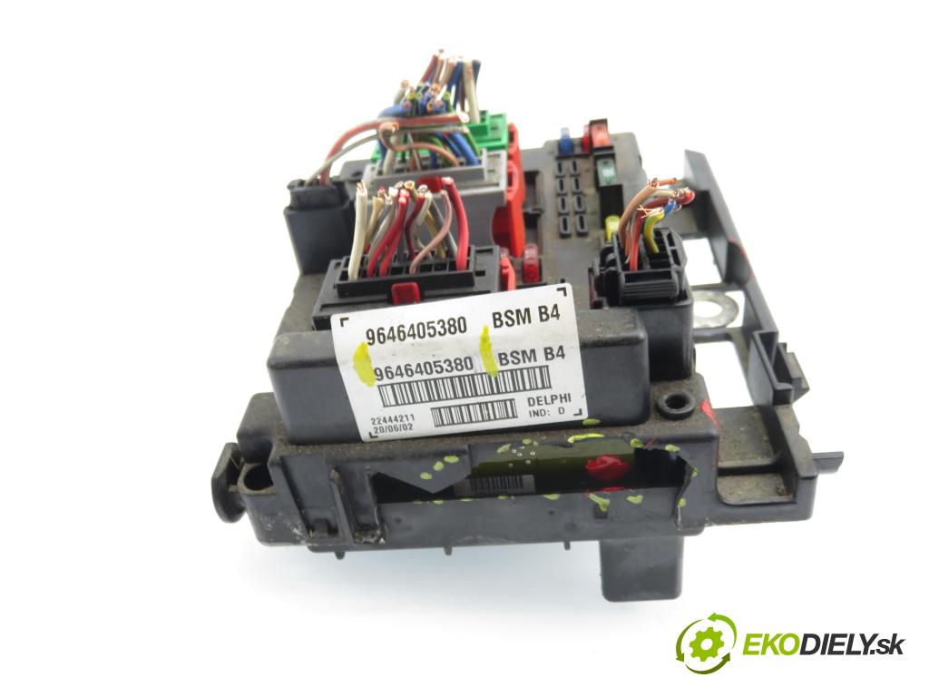 PEUGEOT 307 (3A/C) HB 2002 100,00 2.0 16V - RFN (EW10J4) 1997,00 MODUL BSM 9646405380