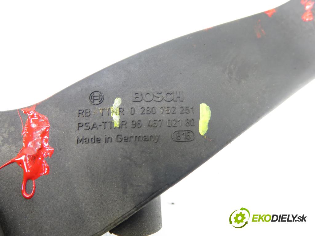 PEUGEOT 307 (3A/C) HB 2002 100,00 2.0 16V - RFN (EW10J4) 1997,00 Potenciometer plynu 0280752251 ; 9646702180 (Potenciometer plynového pedálu)