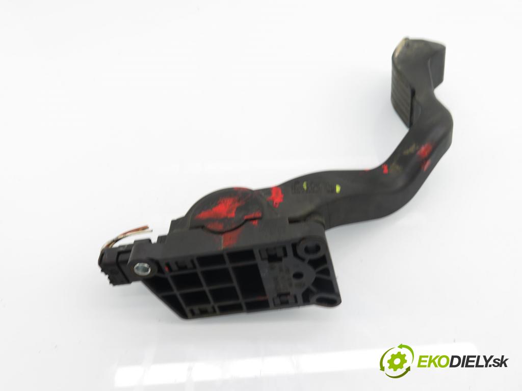 PEUGEOT 307 (3A/C) HB 2002 100,00 2.0 16V - RFN (EW10J4) 1997,00 Potenciometer plynu 0280752251 ; 9646702180 (Potenciometer plynového pedálu)