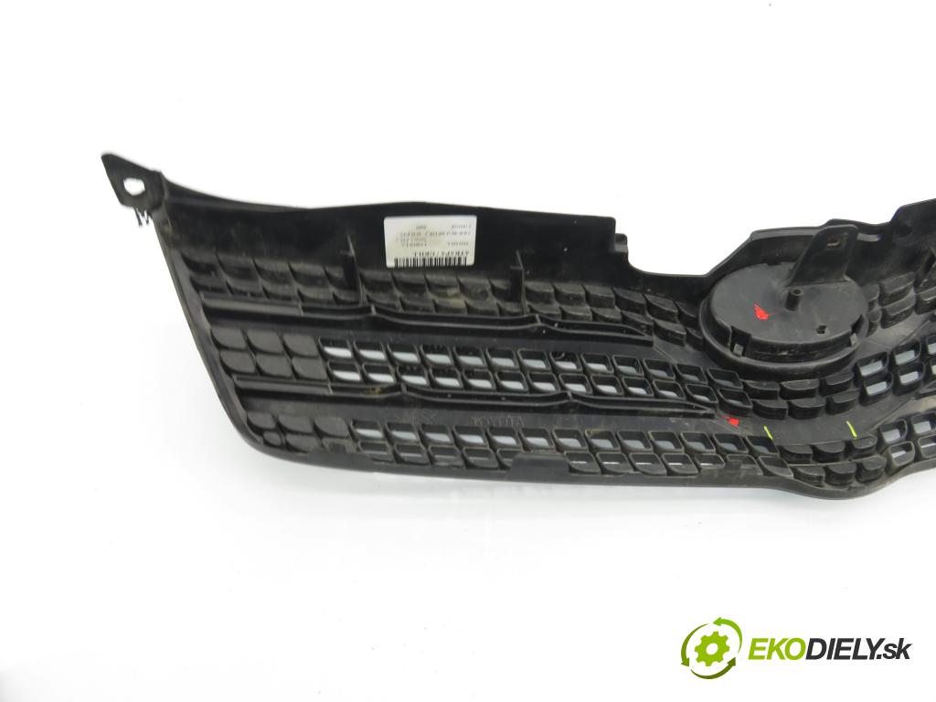 TOYOTA COROLLA Verso (_E12_) MINIVAN 2002 66,00 2.0 D-4D (CDE120_) - 1CD-FTV 1995,00 Mriežka / maska 5311113240