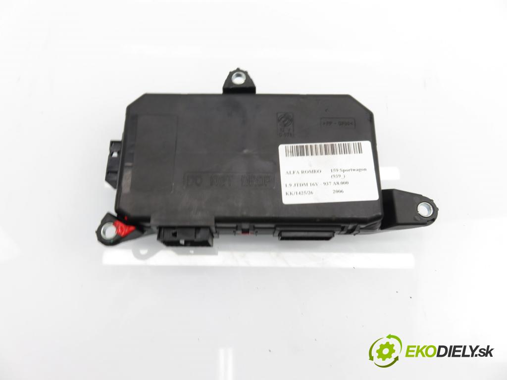 ALFA ROMEO 159 Sportwagon (939_) KOMBI 2006 100,00 1.9 JTDM 16V - 937 A8.000 1910,00 MODUL Dvere 50504216