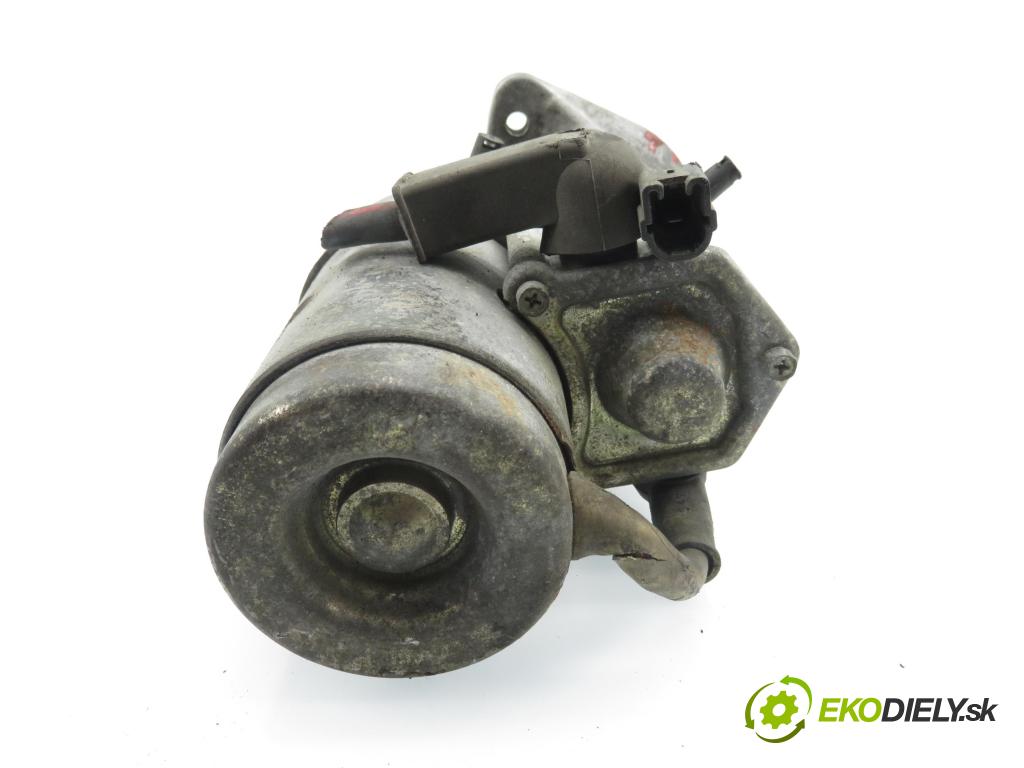 TOYOTA COROLLA Verso (_E12_) MINIVAN 2002 66,00 2.0 D-4D (CDE120_) - 1CD-FTV 1995,00 Štartér 2810064430 ; 2280009221 (Štartér)