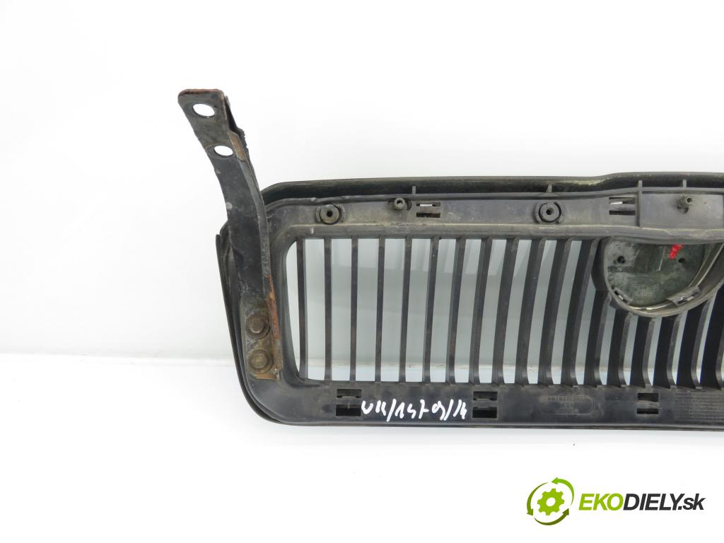 SKODA OCTAVIA I (1U2) LIFTBACK 2000 55,00 1.6 - AEE 1598,00 Mriežka / maska 1U0853651
