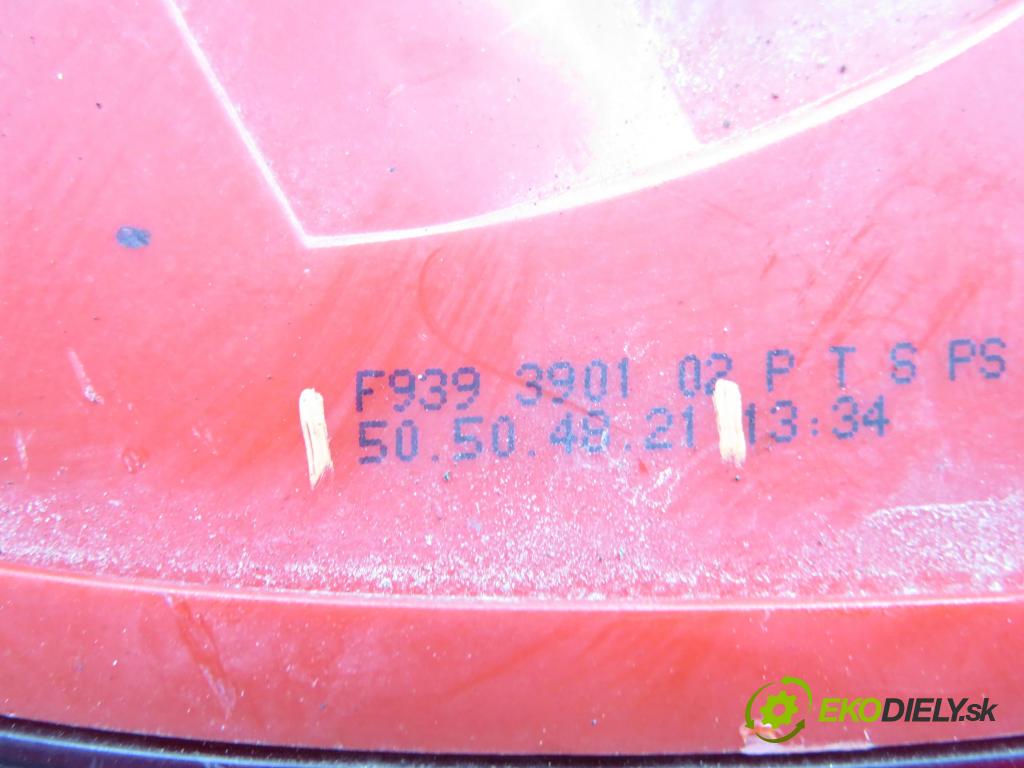 ALFA ROMEO 159 Sportwagon (939_) KOMBI 2006 100,00 1.9 JTDM 16V - 937 A8.000 1910,00 Svetlo ľavé zadné 50504821