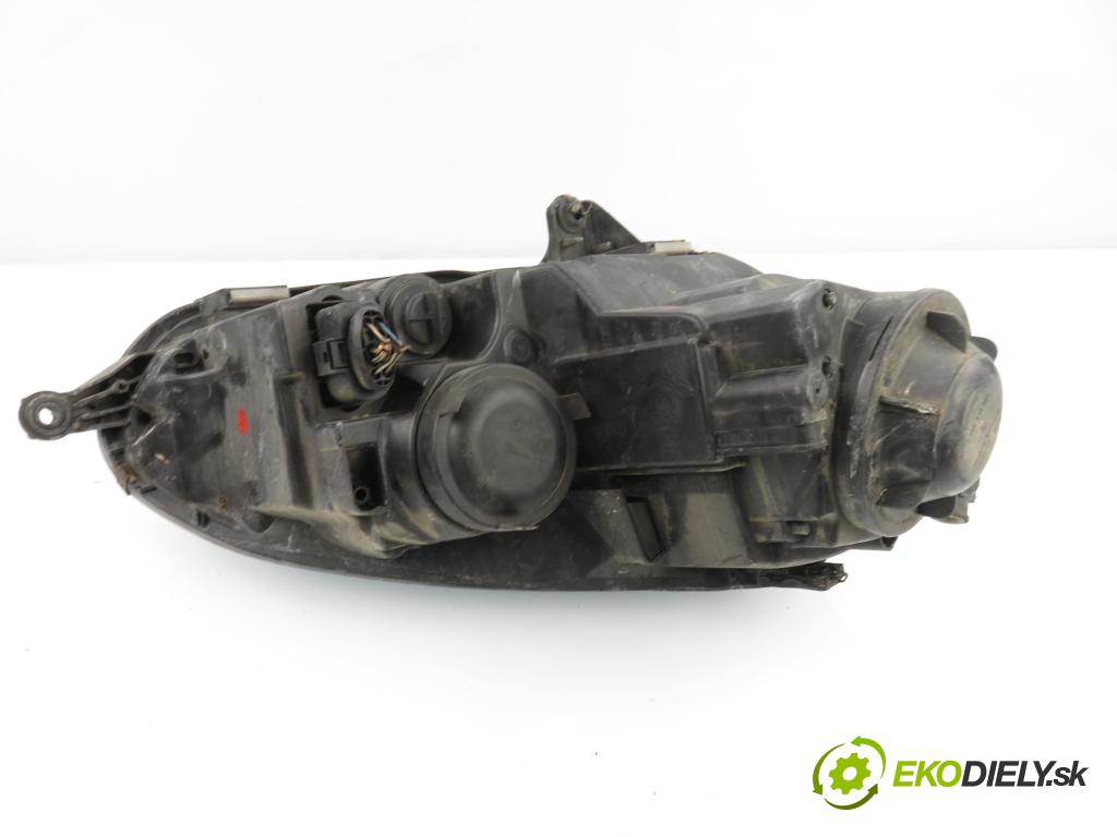 VW GOLF V (1K1) HB 2006 77,00 1.9 TDI - BKC 1896,00 Svetlo LP 1K6041005A ; 0301212201