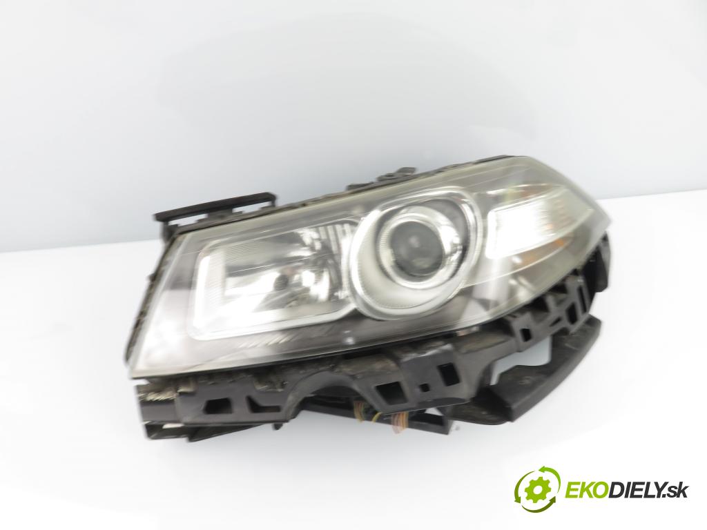 RENAULT MEGANE II Kombi (KM0/1_) KOMBI 2006 110,00 2.0 dCi - M9R 700 1995,00 světlo LP 8200412749C ; 89312790