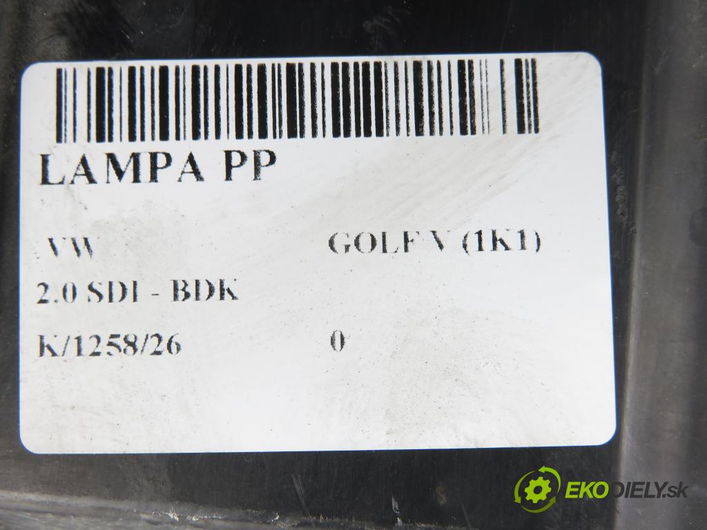 VW GOLF V (1K1) HB 2004 55,00 2.0 SDI - BDK 1968,00 Svetlo PP 1K6941006D ; 4VFX13005AD