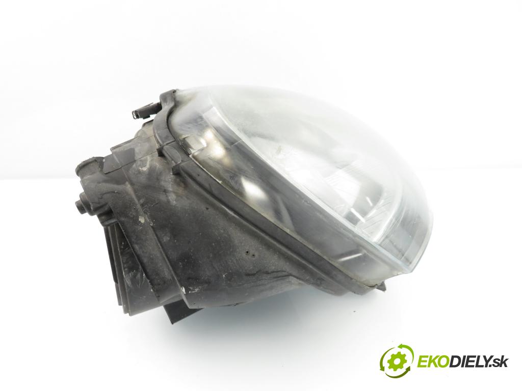 VW GOLF V (1K1) HB 2004 55,00 2.0 SDI - BDK 1968,00 Svetlo PP 1K6941006D ; 4VFX13005AD