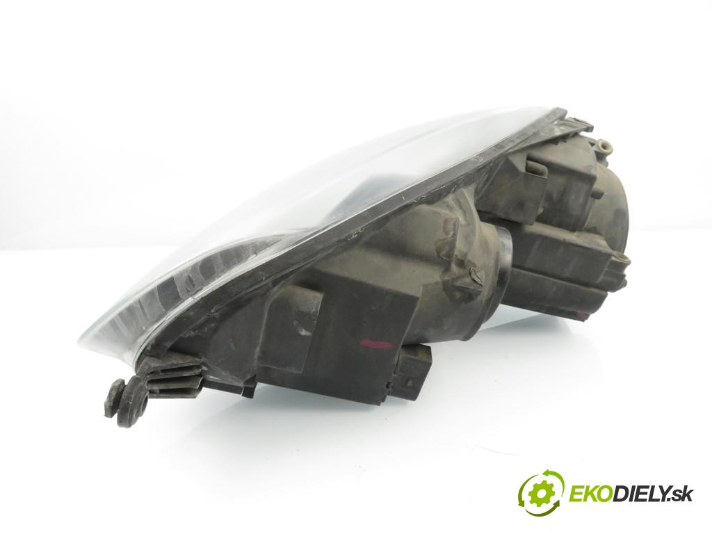 VW GOLF V (1K1) HB 2004 55,00 2.0 SDI - BDK 1968,00 Svetlo PP 1K6941006D ; 4VFX13005AD