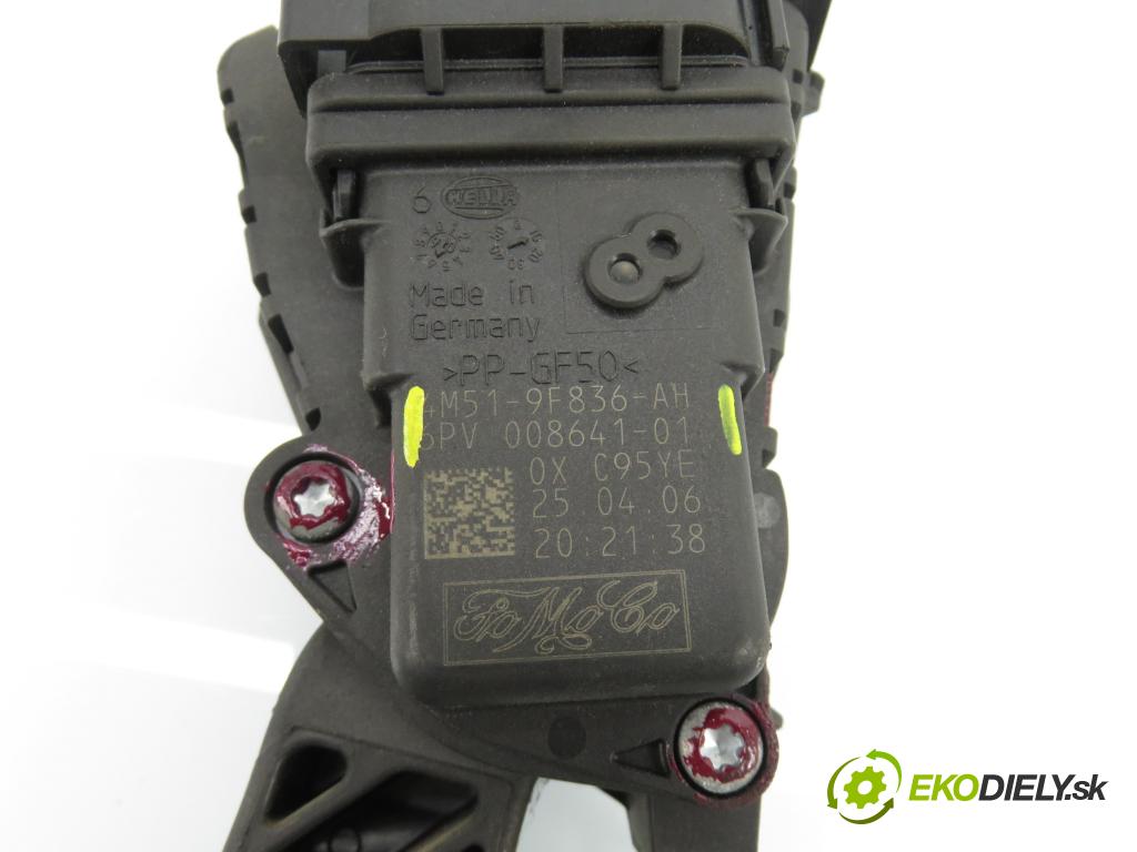 FORD FOCUS II (DA_, HCP) HB 2006 100,00 2.0 TDCi - G6DA 1997,00 Potenciometer plynu 4M519F836AH ; 6PV00864101 (Potenciometer plynového pedálu)