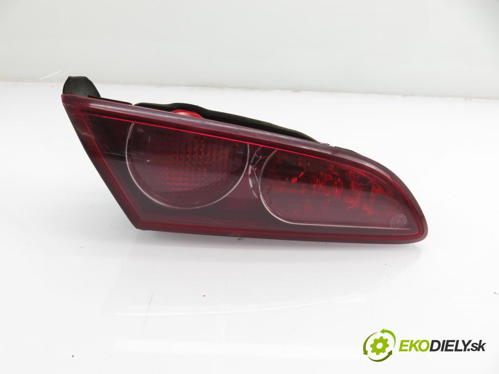 ALFA ROMEO 159 Sportwagon (939_) KOMBI 2006 100,00 1.9 JTDM 16V - 937 A8.000 1910,00 Svetlo ľavé zadné kufor 50504822