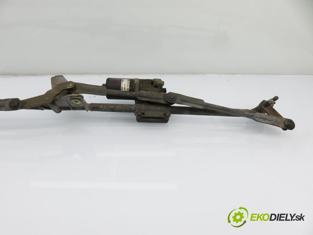 PEUGEOT 307 (3A/C) HB 2002 100,00 2.0 16V - RFN (EW10J4) 1997,00 Motorček stieračov 404638