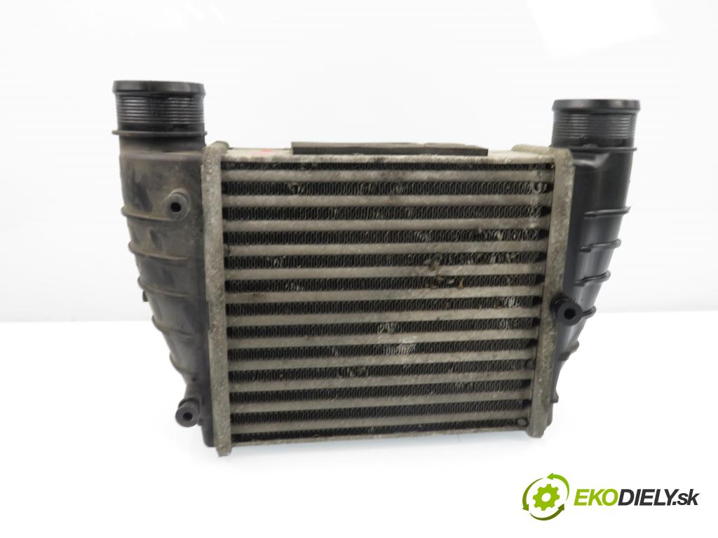 AUDI A4 Avant (8ED, B7) KOMBI 2005 125,00 2.0 TDI - BRD 1968,00 chladič intercooler 8E0145806Q