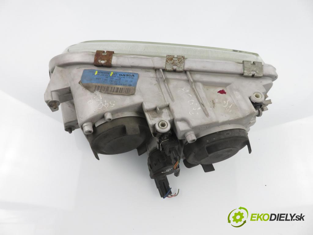 VOLVO V40 Kombi (645) KOMBI 2002 75,00 1.9 DI - D 4192 T4 1870,00 Svetlo PP 30859620