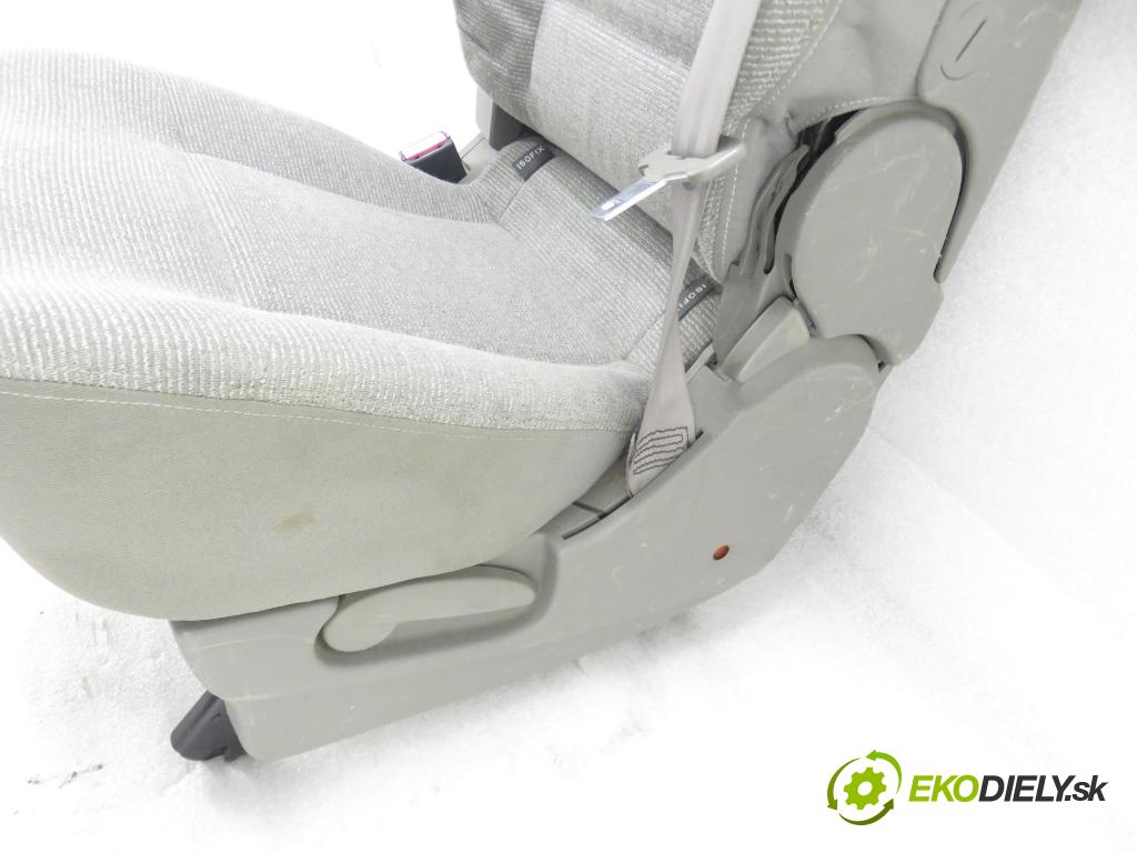 RENAULT ESPACE IV (JK0/1_) MINIVAN 2003 120,00 2.0 Turbo 163 - F4R 794 1998,00 Sedadlo 3 rad pravy