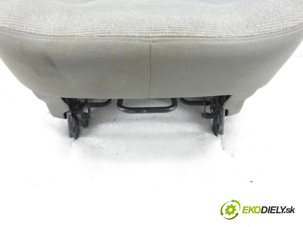 RENAULT ESPACE IV (JK0/1_) MINIVAN 2003 120,00 2.0 Turbo 163 - F4R 794 1998,00 Sedadlo 3 rad ľavy