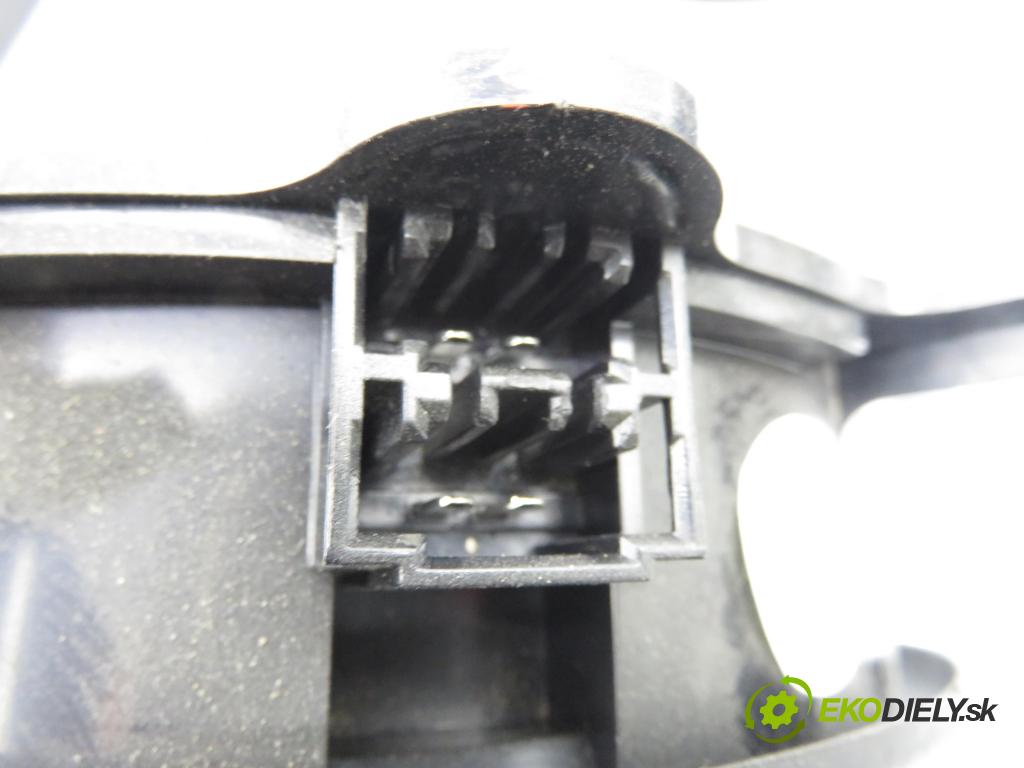 AUDI A4 Avant (8ED, B7) KOMBI 2005 125,00 2.0 TDI - BRD 1968,00 reproduktor dveře 8E0035411 ; 8E9035382D ; 8E9035223D