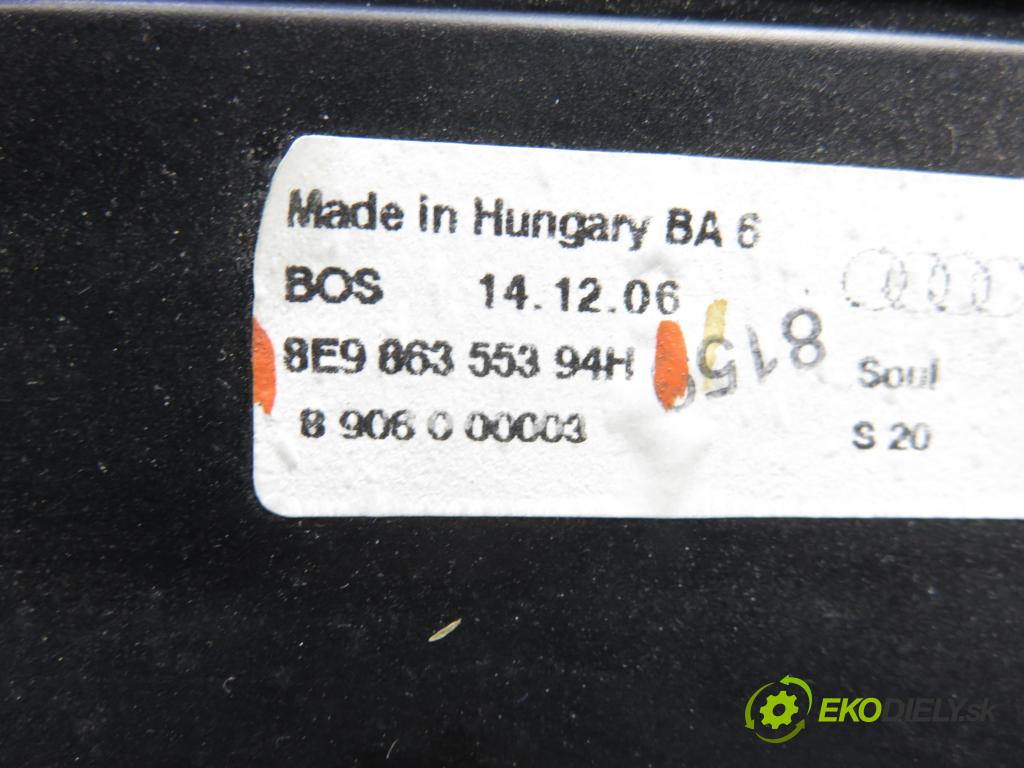 AUDI A4 Avant (8ED, B7) KOMBI 2005 125,00 2.0 TDI - BRD 1968,00 Roleta kufor 8E986355394H
