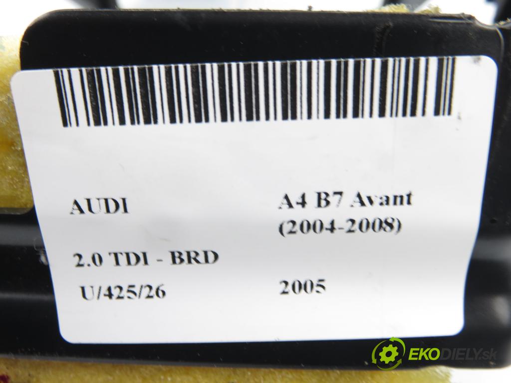 AUDI A4 Avant (8ED, B7) KOMBI 2005 125,00 2.0 TDI - BRD 1968,00 rámeček radia 8E0858005F