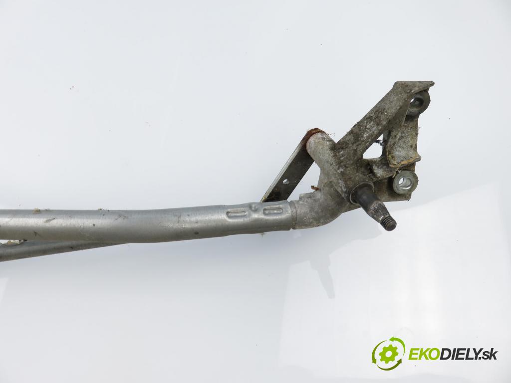 OPEL MERIVA A nadwozie wielkoprzestrzenne (MPV) (X03) HB 2003 74,00 1.6 16V - Z 16 XE 1598,00 MECHANISMUS/ motorek stěračů 93390344