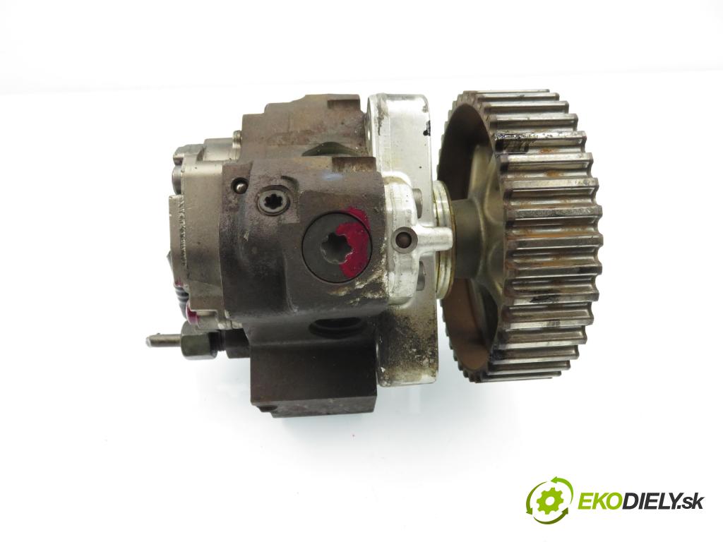VOLVO V40 Kombi (645) KOMBI 2002 75,00 1.9 DI 102 - D 4192 T4 1870,00 Pumpa vysokého tlaku 0445010031 ; 8200055072