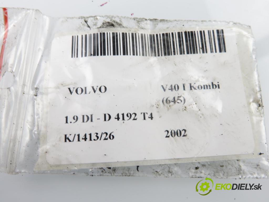 VOLVO V40 Kombi (645) KOMBI 2002 75,00 1.9 DI 102 - D 4192 T4 1870,00 vstrekovač 0445110021 ; 7700111014 (Vstrekovač paliva)