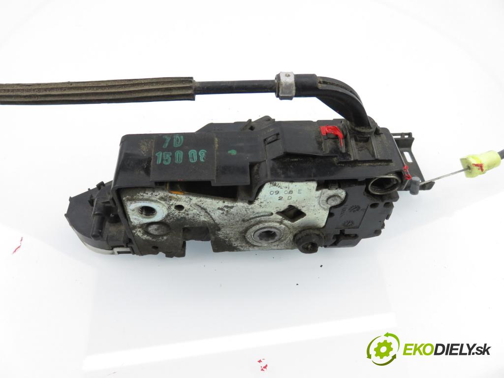 PEUGEOT EXPERT Skrzynia (VF3A_, VF3U_, VF3X_) FURGON 2008 66,00 1.6 HDi 90 16V - 9HU (DV6UTED4) 1560,00 zámok Dvere posúvne 24095816