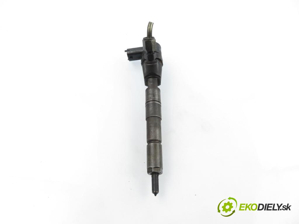 ALFA ROMEO 159 Sportwagon (939_) KOMBI 2006 100,00 1.9 JTDM 16V - 937 A8.000 1910,00 vstrekovač 0445110243 (Vstrekovač paliva)