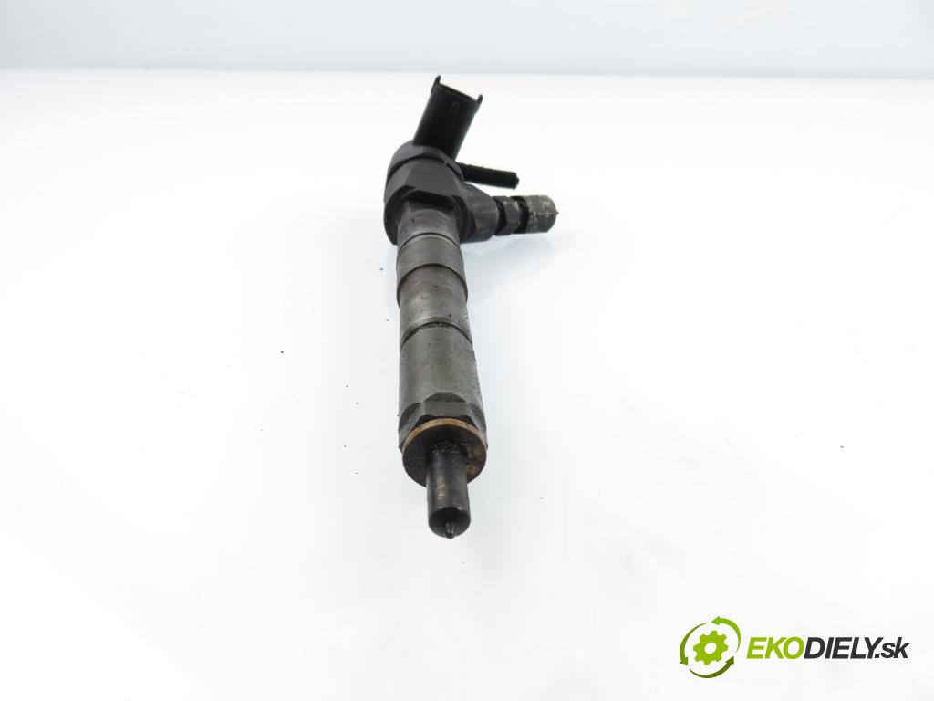 ALFA ROMEO 159 Sportwagon (939_) KOMBI 2006 100,00 1.9 JTDM 16V - 937 A8.000 1910,00 vstrekovač 0445110243 (Vstrekovač paliva)