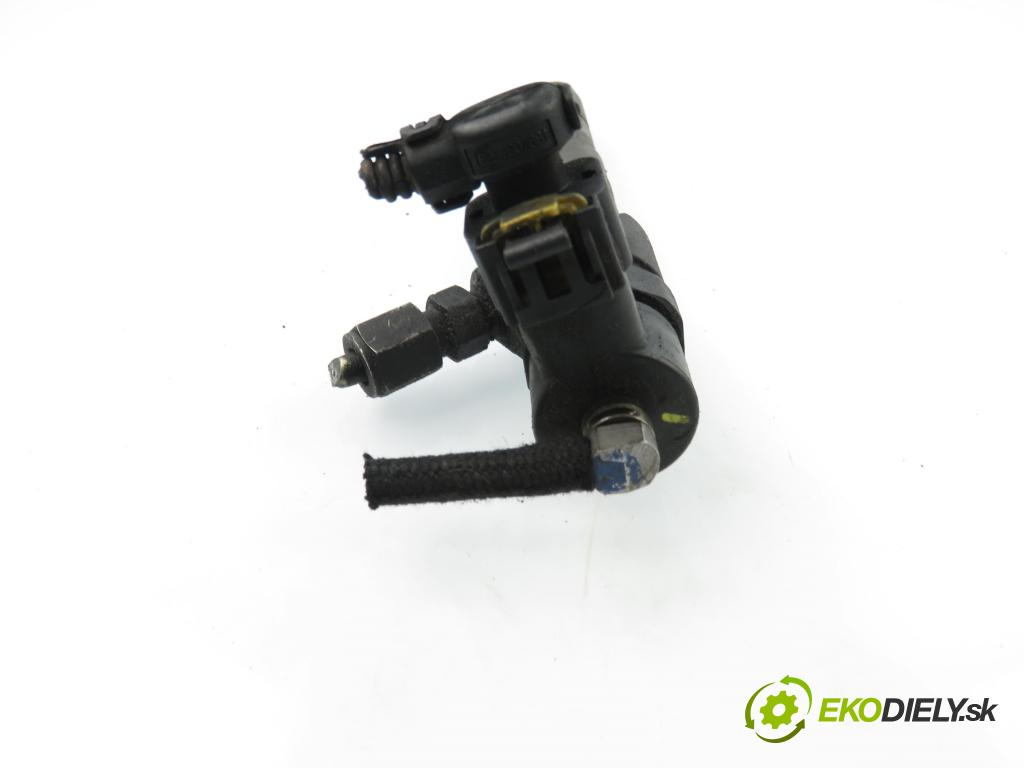 ALFA ROMEO 159 Sportwagon (939_) KOMBI 2006 100,00 1.9 JTDM 16V - 937 A8.000 1910,00 vstrekovač 0445110243 (Vstrekovač paliva)