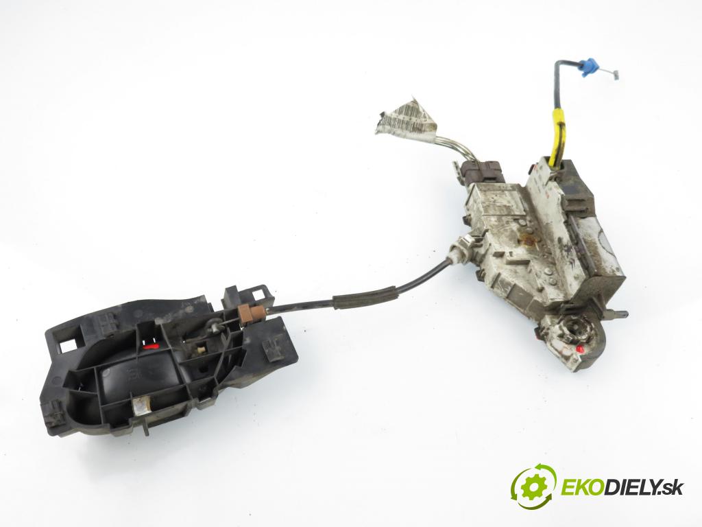 PEUGEOT EXPERT Skrzynia (VF3A_, VF3U_, VF3X_) FURGON 2008 66,00 1.6 HDi 90 16V - 9HU (DV6UTED4) 1560,00 zámok BRÁNKY 9681336180