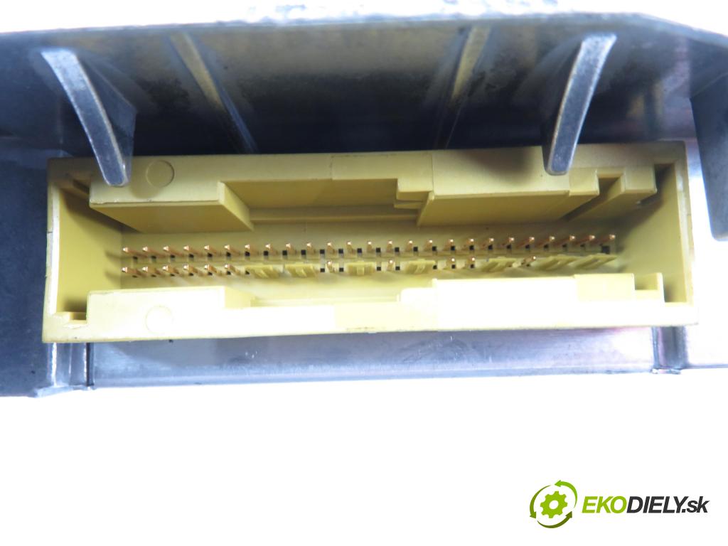 OPEL CORSA C (X01) HB 2004 74,00 1.7 CDTI - Z 17 DTH 1686,00 MODUL air BAG 13212353