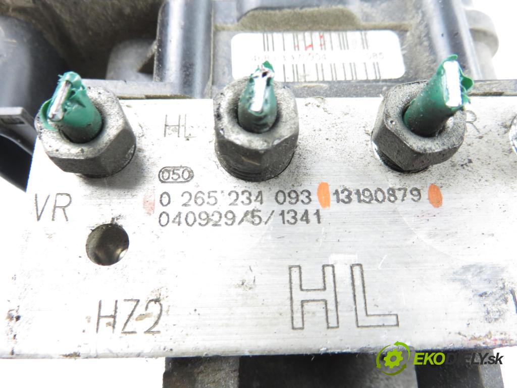 OPEL CORSA C (X01) HB 2004 74,00 1.7 CDTI - Z 17 DTH 1686,00 Pumpa ABS 0265950350 ; 0265234093 ; 13190879 (Pumpa ABS)