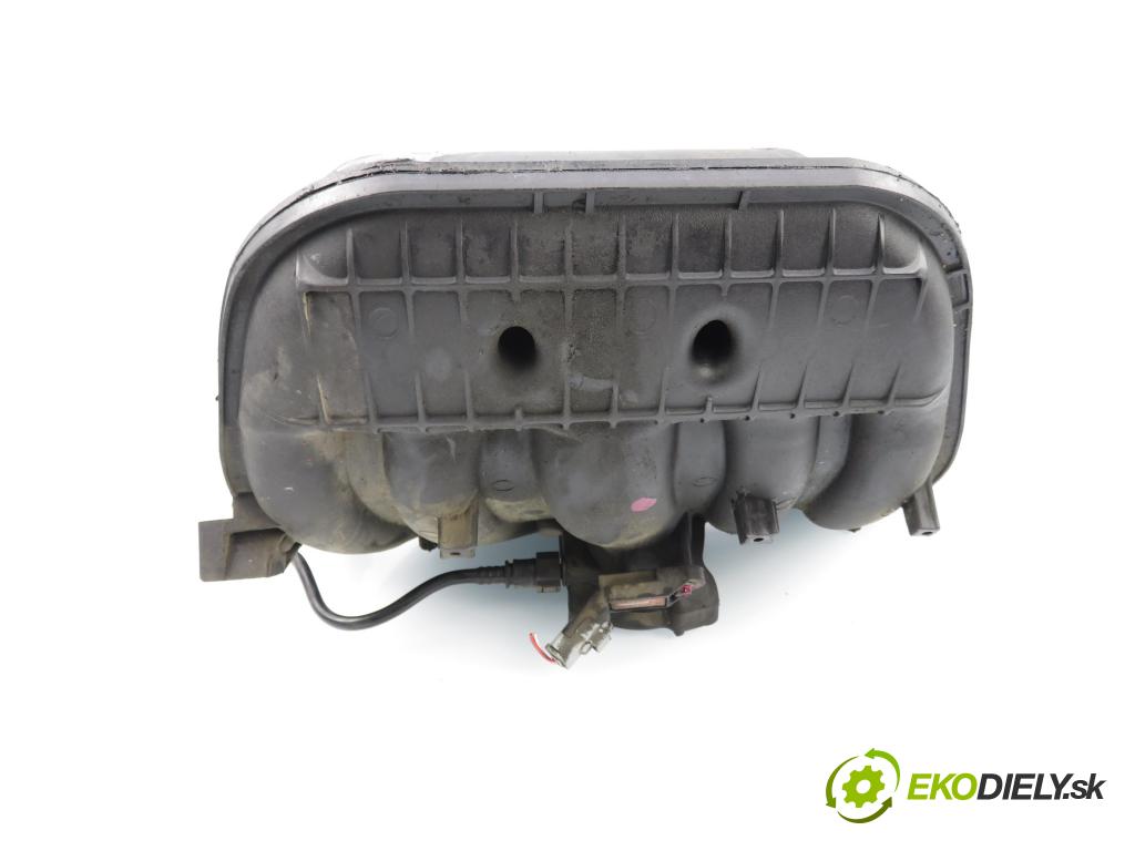 PEUGEOT 307 (3A/C) HB 2002 100,00 2.0 16V - RFN (EW10J4) 1997,00 potrubí 9641562980 ; 9638986080