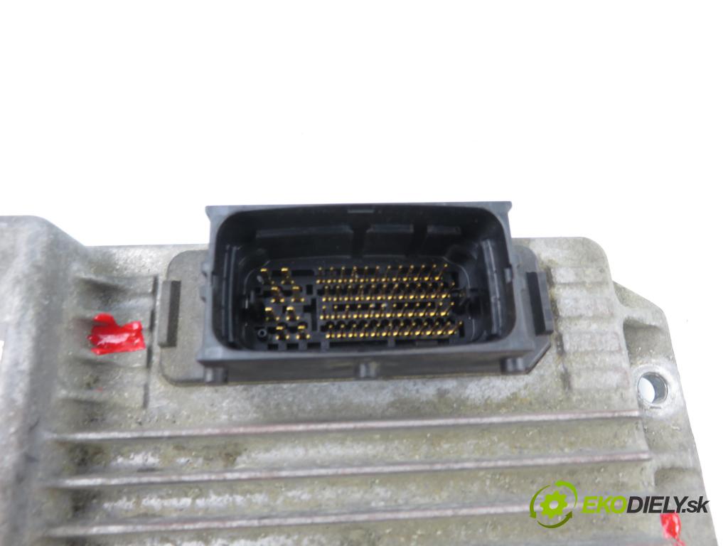 OPEL CORSA C (X01) HB 2004 74,00 1.7 CDTI - Z 17 DTH 1686,00 řídící jednotka motora 8973000975 ; 1125000153 ; 97300097