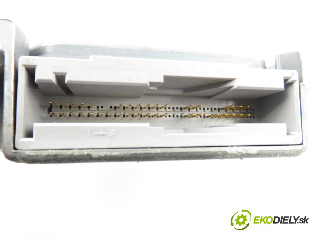 RENAULT CLIO II (BB_, CB_) HB 2000 43,00 1.2 (BB0A, BB0F, BB10, BB1K, BB28, BB2D, BB2H, CB0 1149,00 MODUL air BAG 8200230857 ; 0285001496