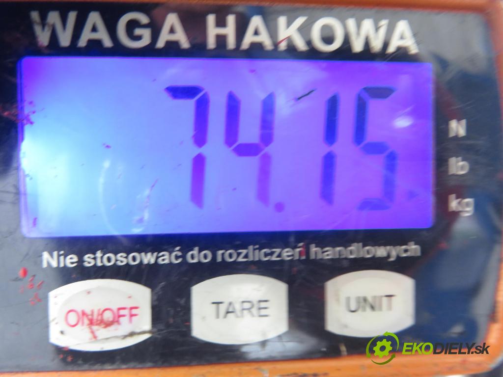 AUDI A4 Avant (8K5, B8) KOMBI 2011 105,00 2.0 TDI - CAGA 1968,00 ZADNÍ: