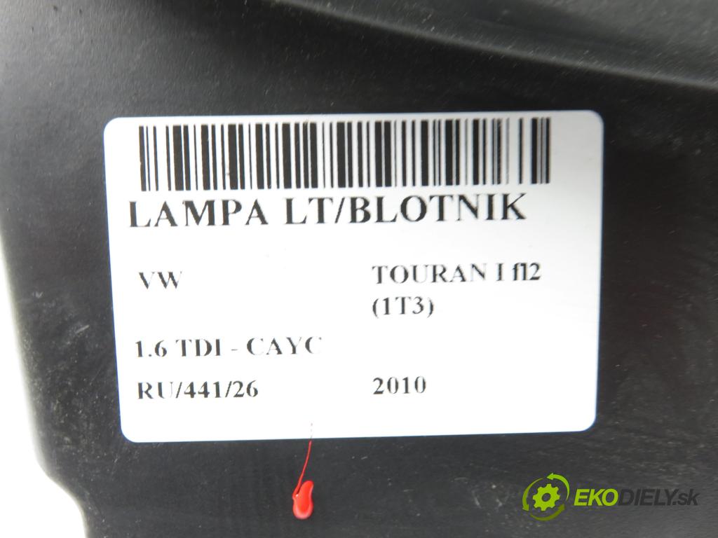 VW TOURAN (1T3) MINIVAN 2010 77,00 1.6 TDI - CAYC 1598,00 Svetlo ľavé zadné