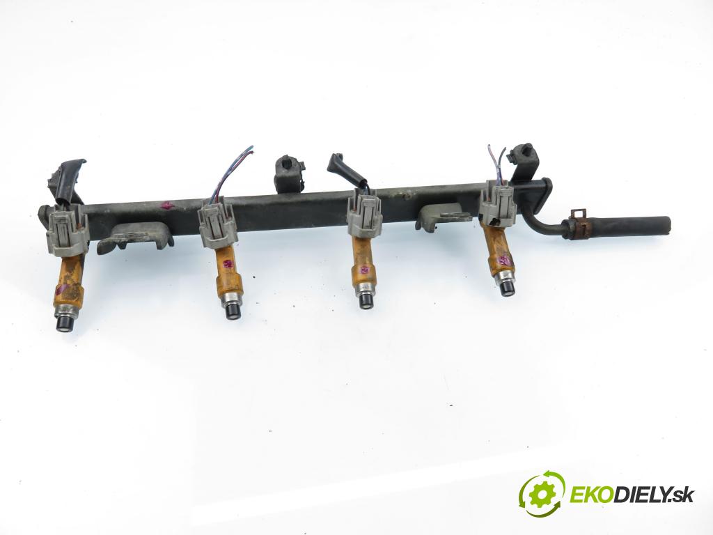 SUZUKI SWIFT III (MZ, EZ) HB 2005 68,00 1.3 4x4 (RS 413) - M13A 1328,00 Lišta vstrekovacia 2975000120 (Vstrekovacia lišta)