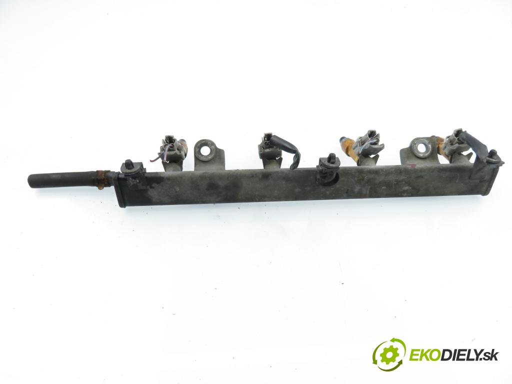 SUZUKI SWIFT III (MZ, EZ) HB 2005 68,00 1.3 4x4 (RS 413) - M13A 1328,00 Lišta vstrekovacia 2975000120 (Vstrekovacia lišta)