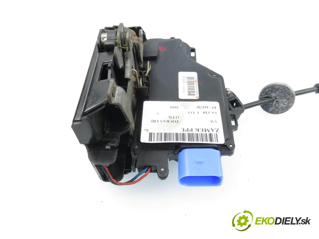 VW TOURAN (1T3) MINIVAN 2010 77,00 1.6 TDI - CAYC 1598,00 zámok 3D1837016AQ