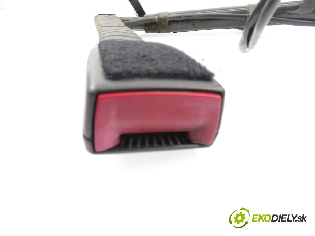 ALFA ROMEO 159 (939_) SEDAN 2006 85,00 1.9 JTDM 8V - 939 A7.000 1910,00 zapínače pásov predný 184838960 ; 184838860