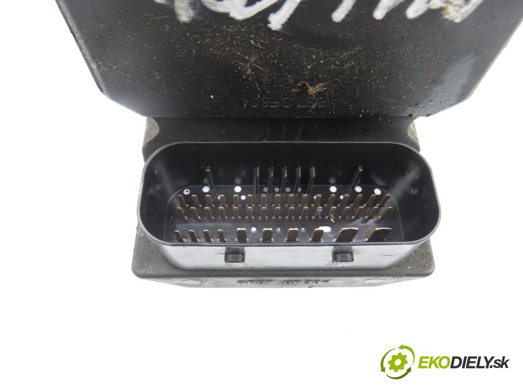VW PASSAT B5.5 Variant (3B6) KOMBI 2002 96,00 1.9 TDI - AWX 1896,00 Pumpa ABS 0265950055 ; 4B0614517G ; 0265225124 (Pumpa ABS)